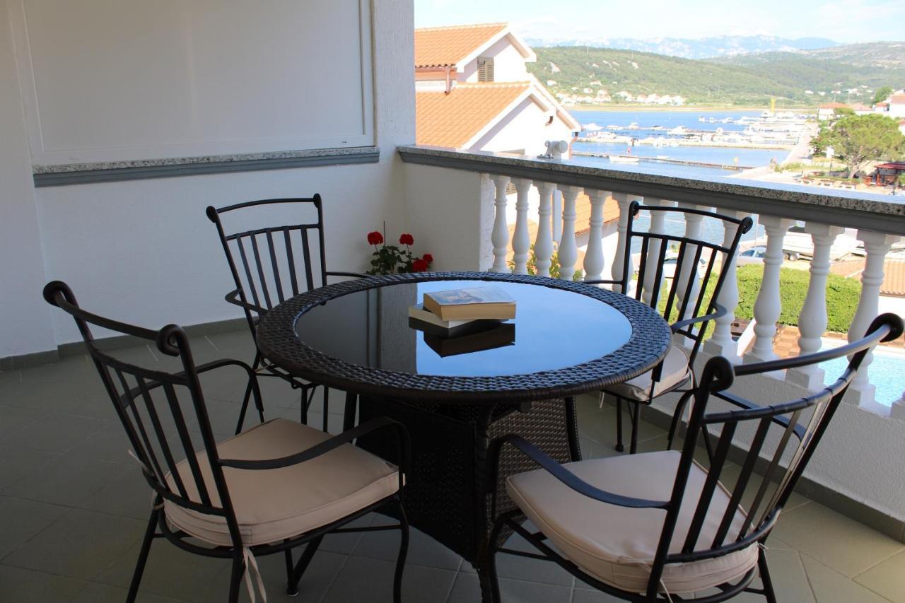 Apartmani Sanjin Tariba Supetarska Draga Exteriör bild
