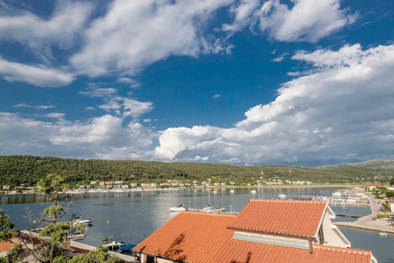 Apartmani Sanjin Tariba Supetarska Draga Exteriör bild