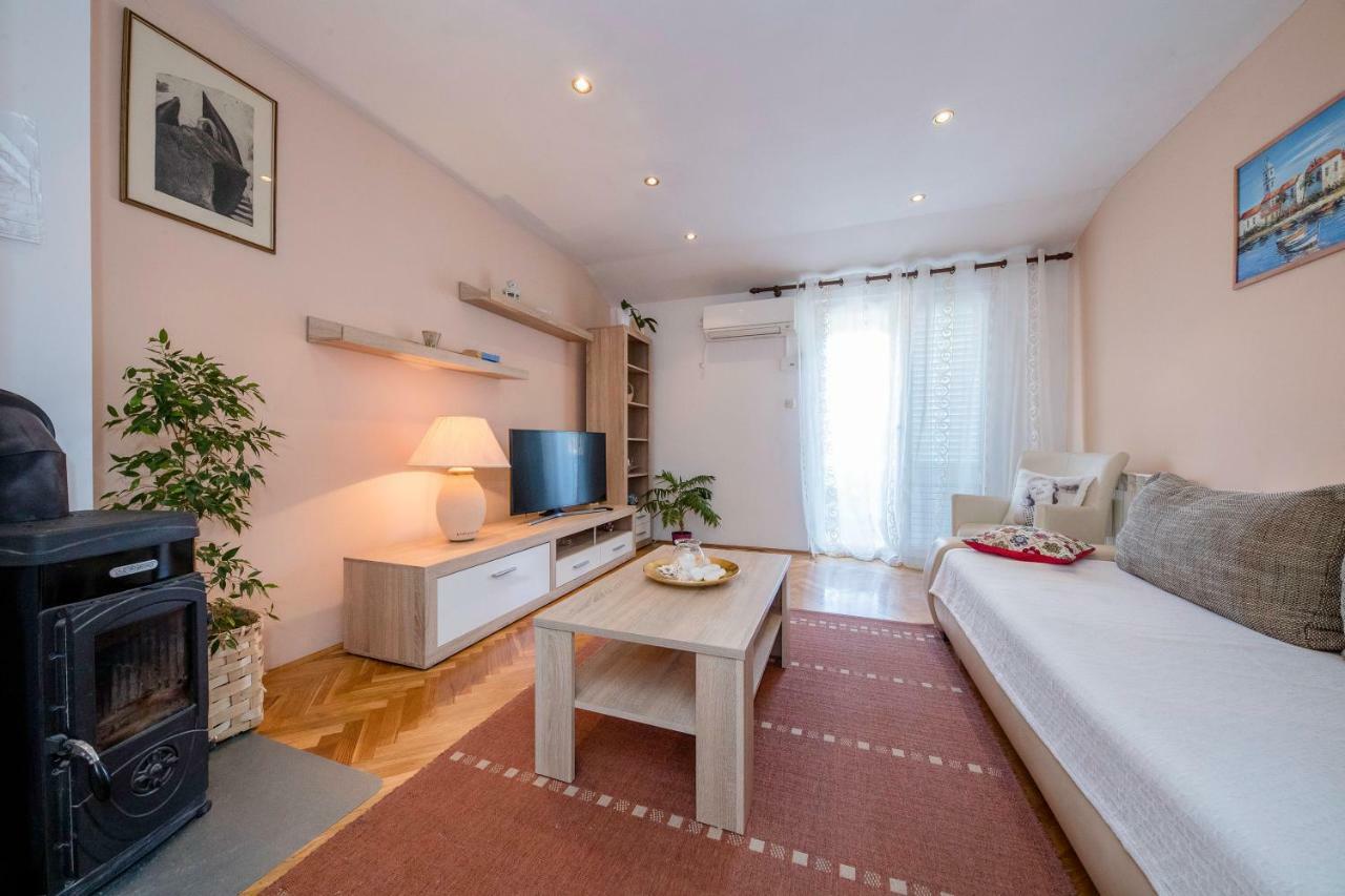 Apartmani Sanjin Tariba Supetarska Draga Exteriör bild